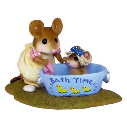 Mother mouse bathing baby in a painted tub