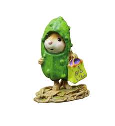 Mouse in Dill Pickle costume