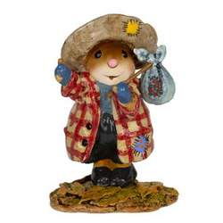 Mouse in hobo costume